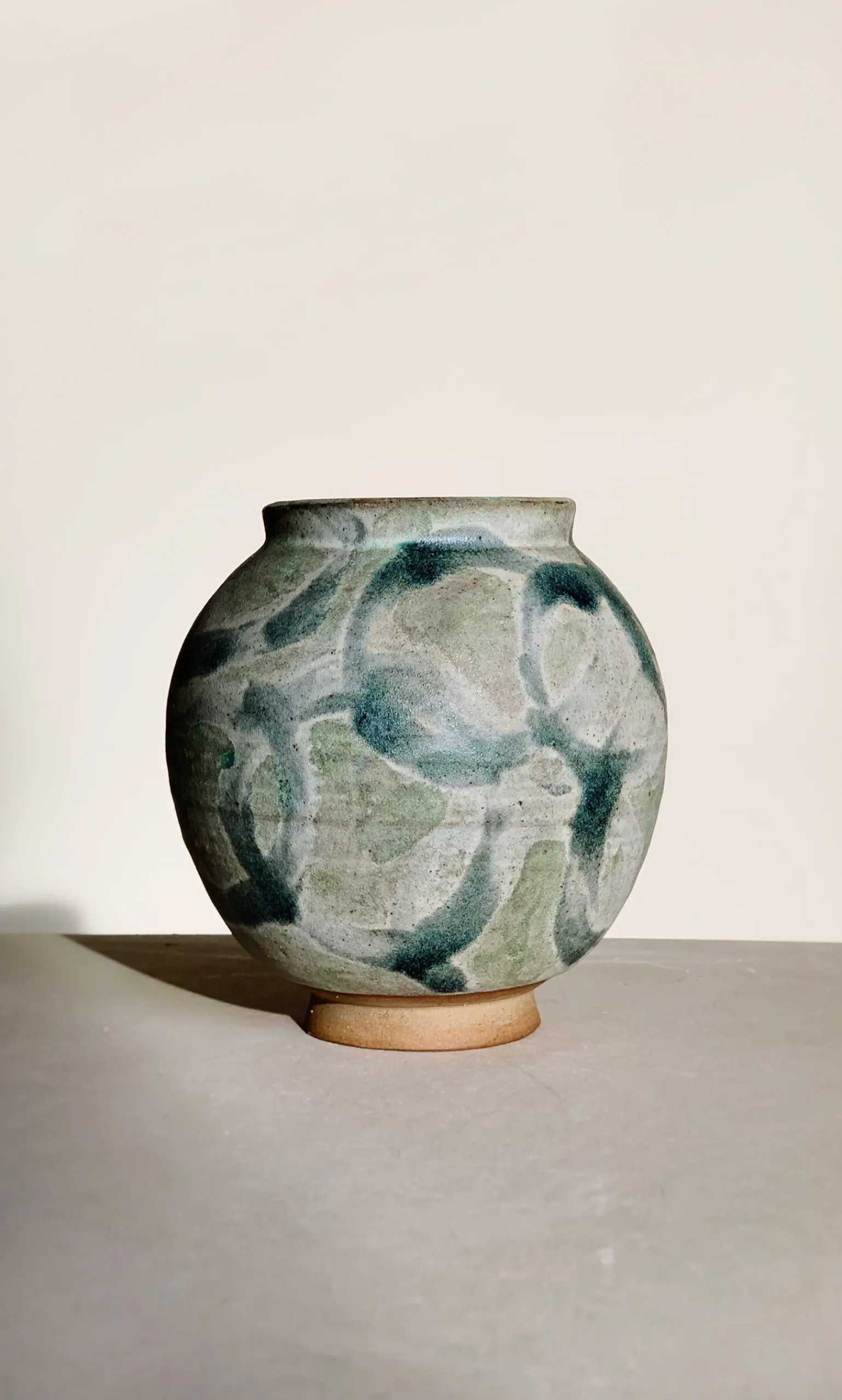 Blue Chain Moon Vase>Plümo