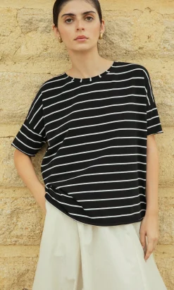 Mare Tee><noscript><img width=