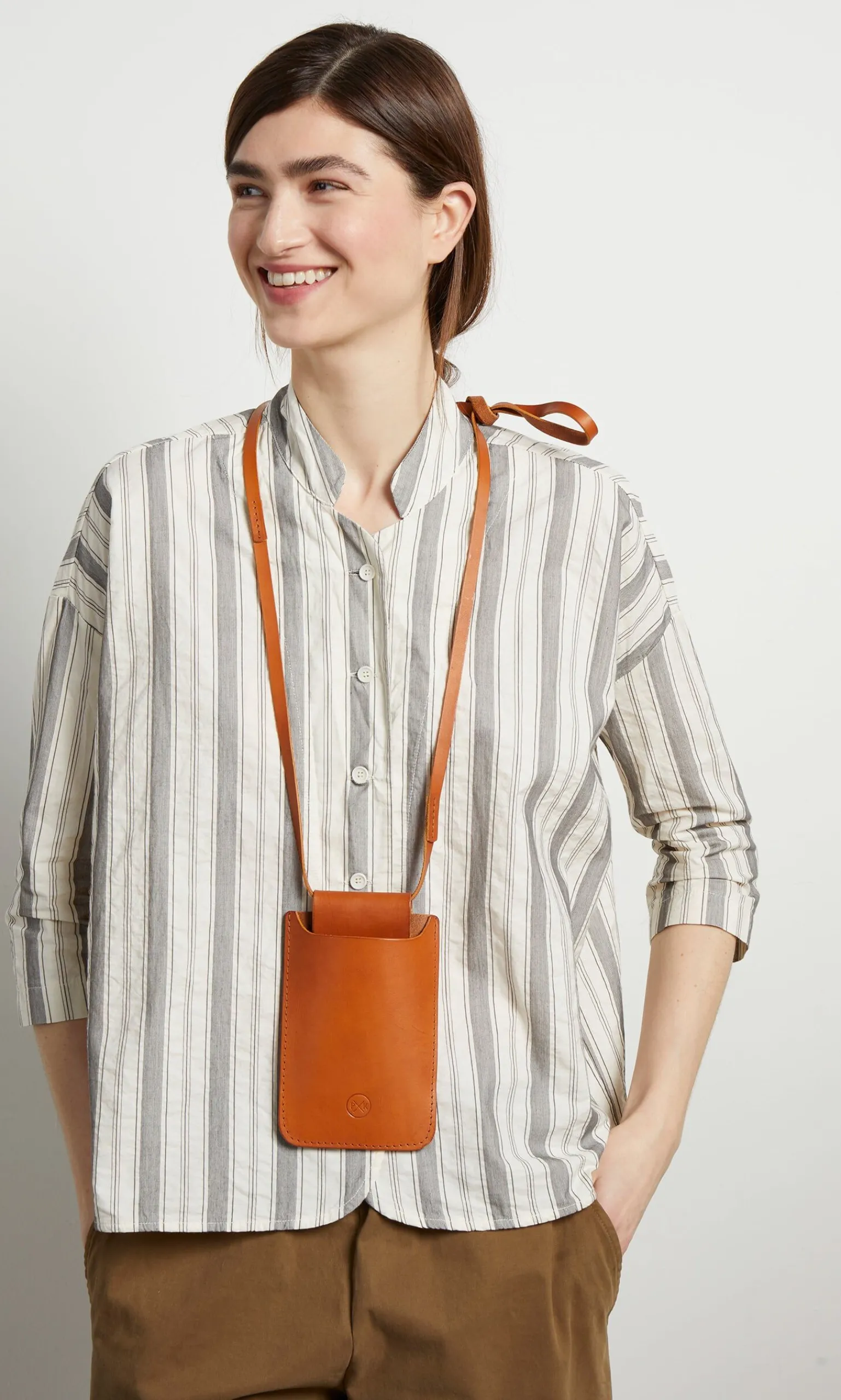 Phone Bag - Tan>Plümo Clearance