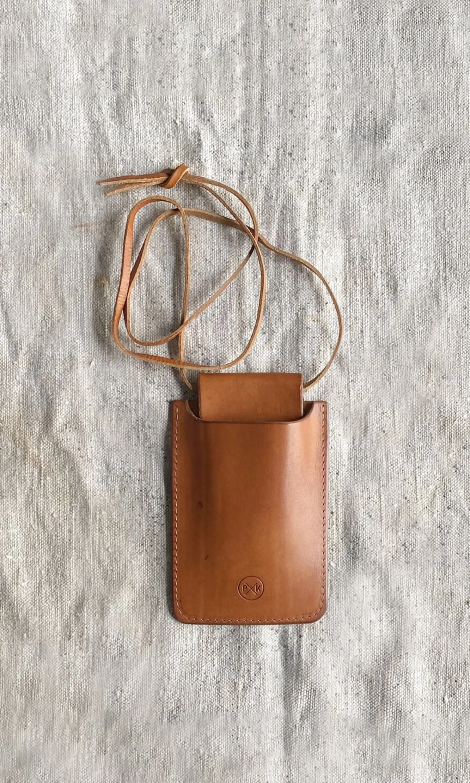 Phone Bag - Tan>Plümo Clearance