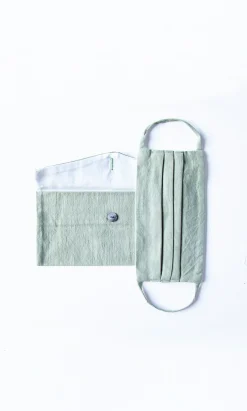 Pleated Face Mask & Pouch - Leaf>Plümo New