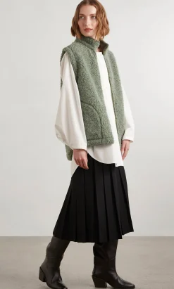 Ramblers Green Wool Gilet (No Hood)>Plümo Studio New