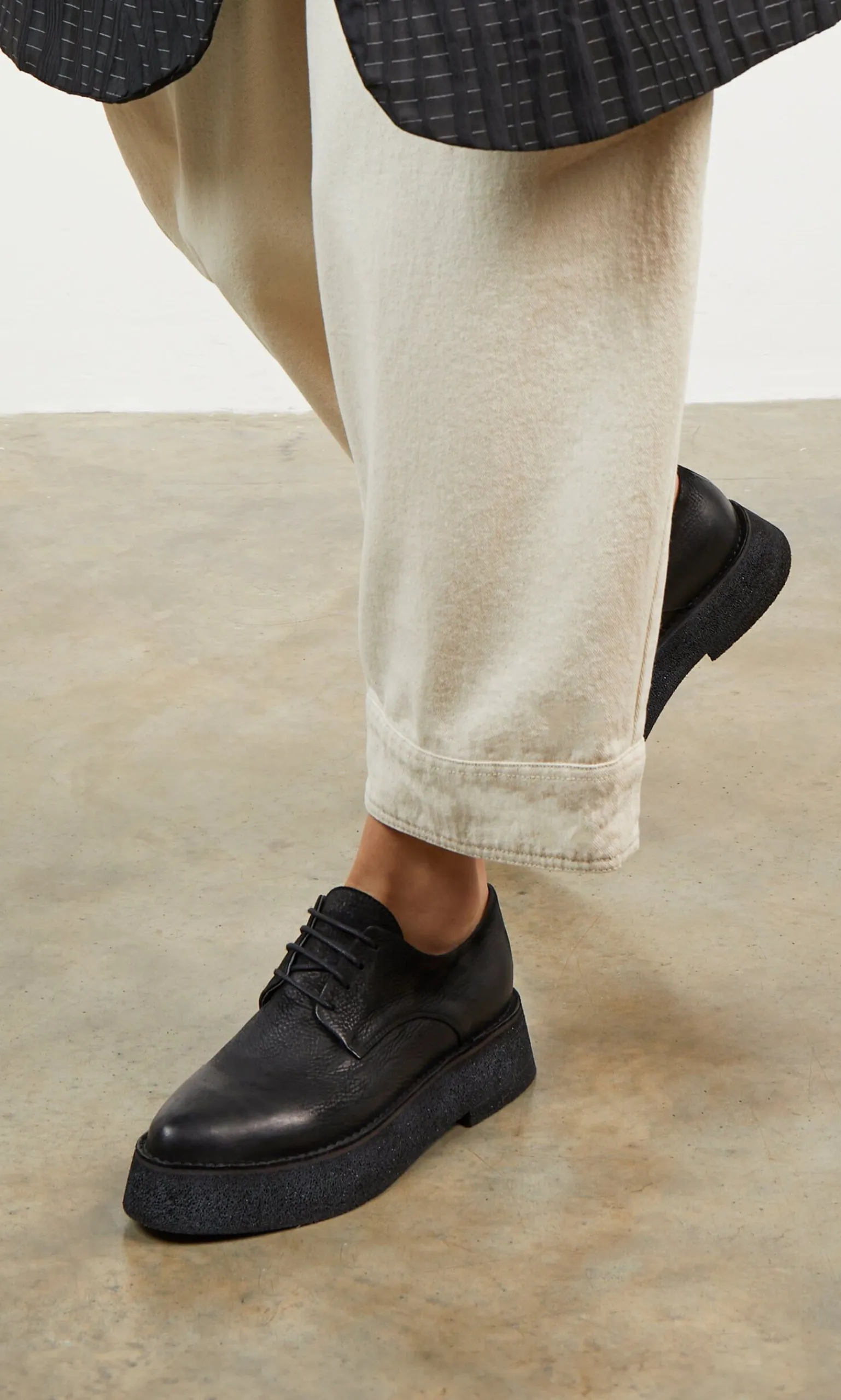 Rosso Shoes - Black>Lofina Sale
